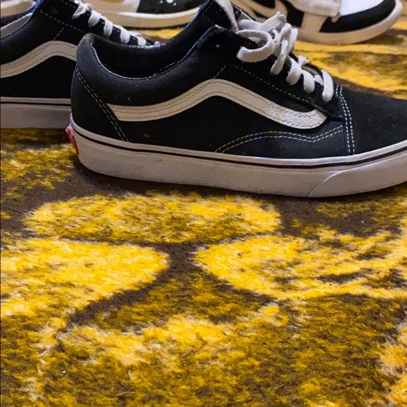 Vans - Picture 4 of 4